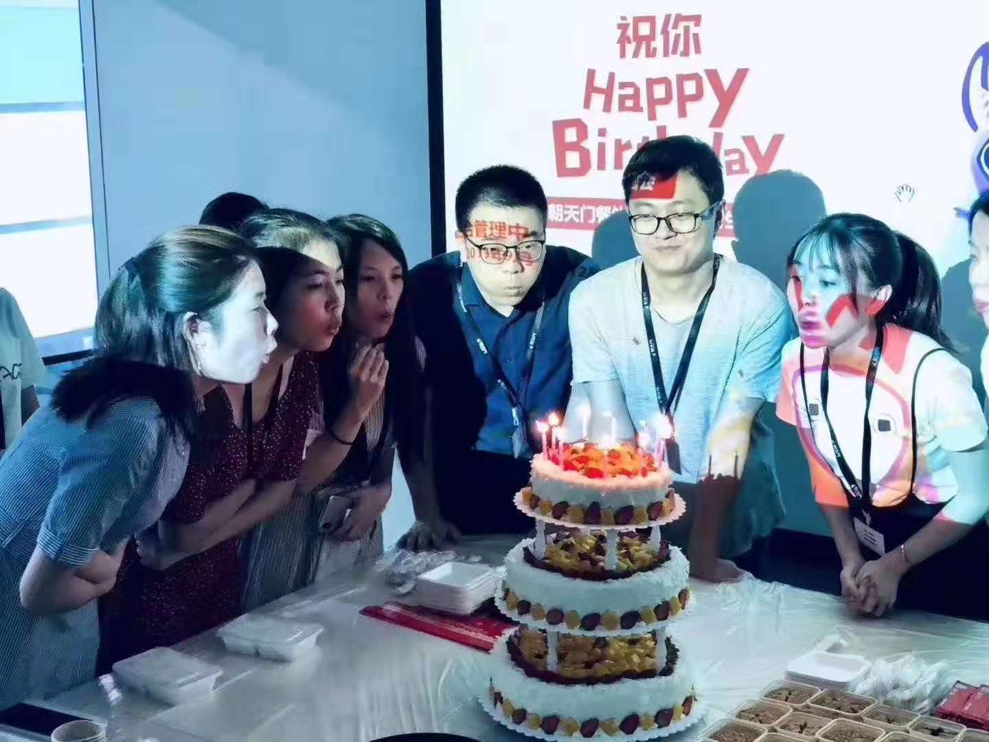 九月生日會(huì)遇上中秋宴，雙倍關(guān)懷雙倍幸福！
