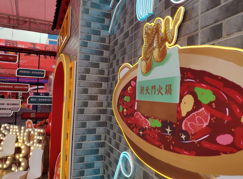 開一家重慶火鍋店該如何選擇餐桌？