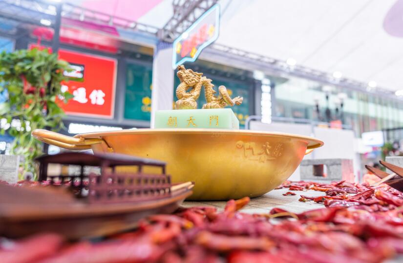 特色火鍋店的裝修應(yīng)遵循哪些原理？