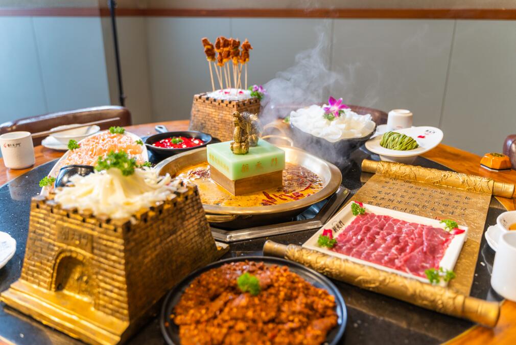 輝縣開火鍋加盟店，你需要注意這四點(diǎn)！