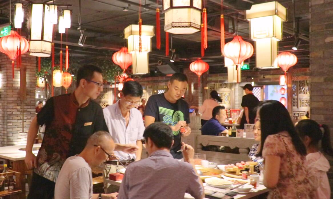 為什么社區(qū)咖啡館，在餐飲火鍋界快速崛起？